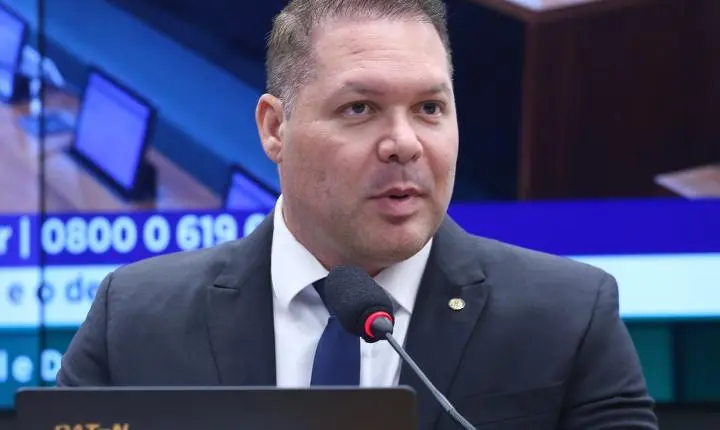 TSE torna inelegível e anula votos recebidos por ex-deputado do Ceará 
