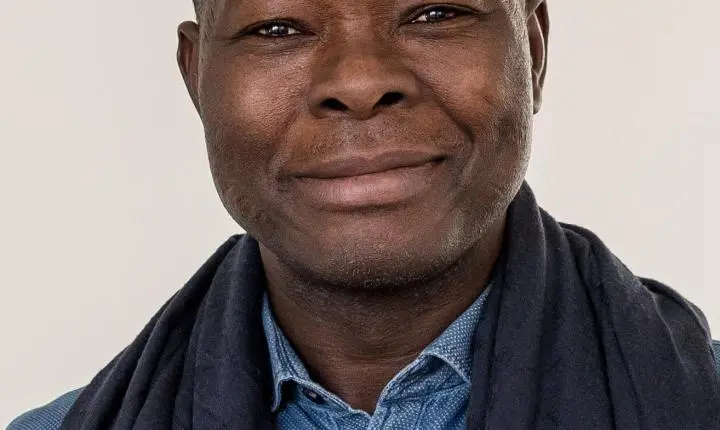 Vencedor do Prêmio Pritzker, Francis Kéré será destaque do Congresso Brasileiro de Arquitetos em Fortaleza