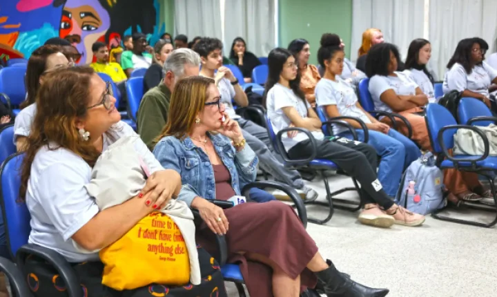 Vila Quilombo lança biblioteca itinerante e livro autoral durante Semana da Mata Atlântica em Vargem Alta
