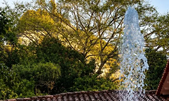 Waltercio Caldas faz da Casa Roberto Marinho um passeio imperdível no Rio